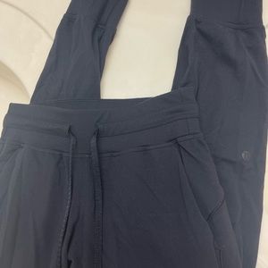 Lululemon ready to rulu size 4 jogger